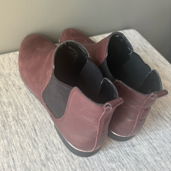 Circus by Sam Edelman Boots Womens 9 Chelsea Maroon Pull On Comfort Ankle Top - Picture 7 of 7